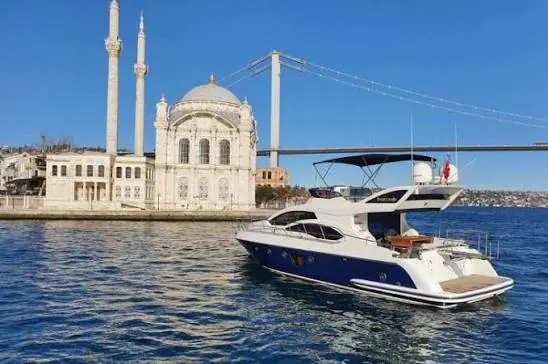 Private Yacht Tour on the Bosphorus